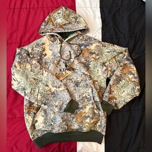 King’s outdoor camo hoodie
